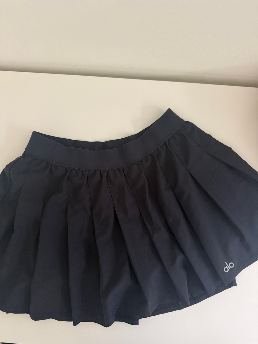 ALO Yoga Black Pleated Mini Tennis Skirt